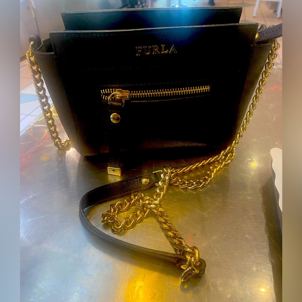 FURLA SAFFIANO LEATHER MINI BLACK GOLD ZIPPER CROSSBODY Bag LUX